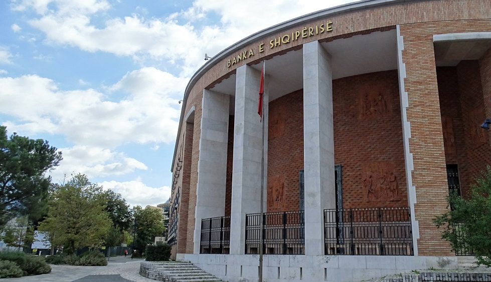 Kursi i kembimit, Leku e nis edhe vitin 2024 ne pozita te forta